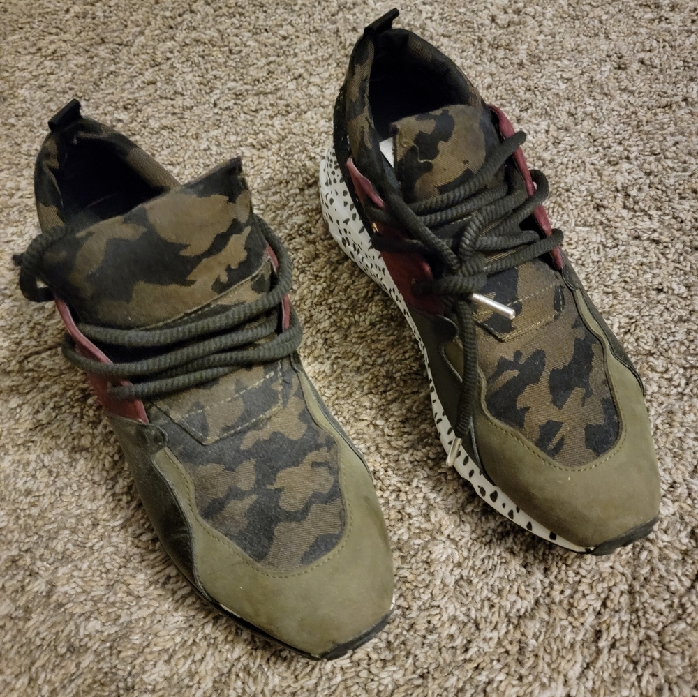 Steve Madden Cliff Sneakers